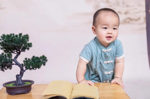陇南宝宝脸上小白点